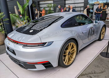 PXL 20230701 092703519.NIGHT