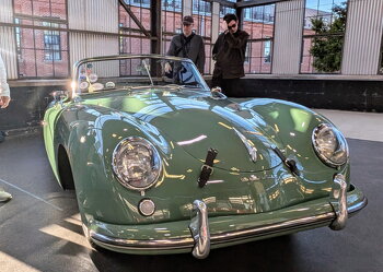 PXL 20251004 123137664