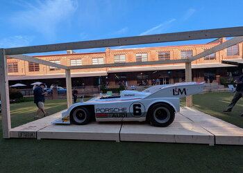 PXL 20251004 130602132